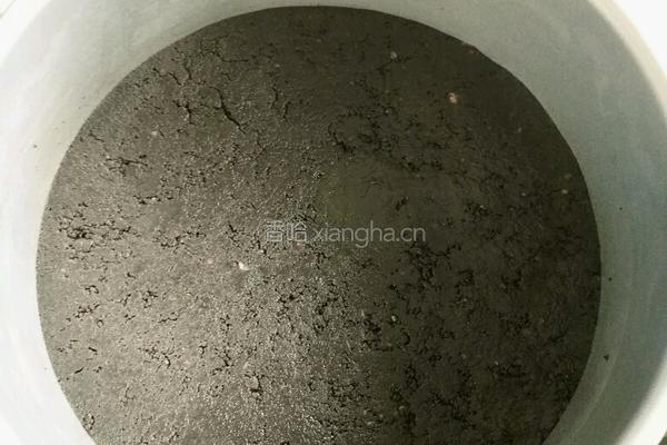 酸奶慕斯蛋糕的做法图解4