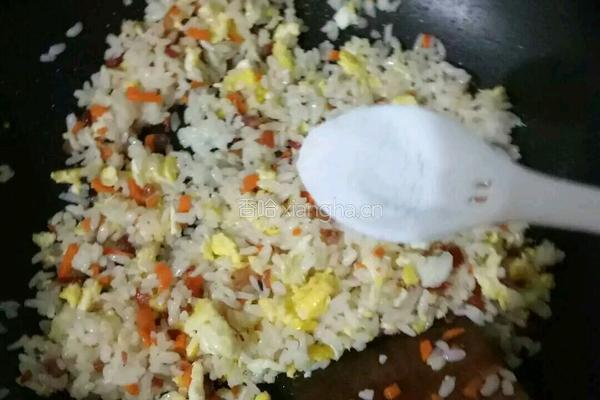 腊肠蛋炒饭的做法图解7