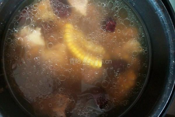 排骨玉米红枣汤的做法图解7