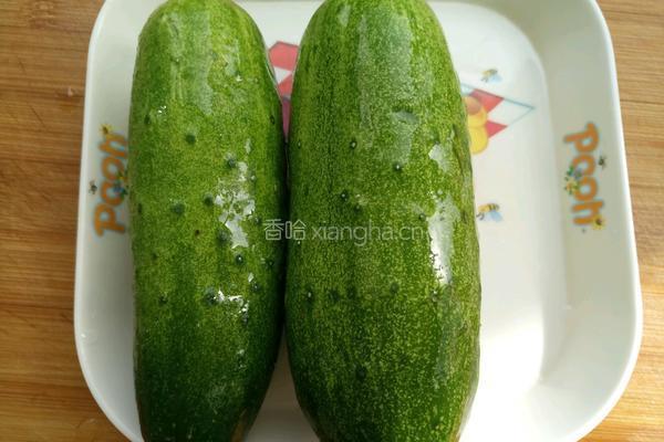 黄瓜煎饼的做法图解1
