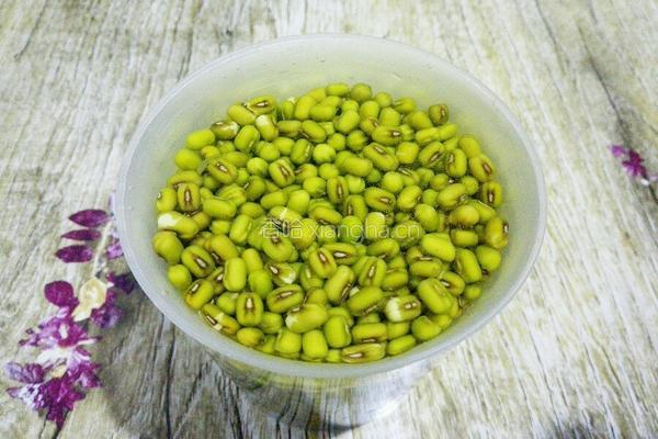 绿豆饭的做法图解2