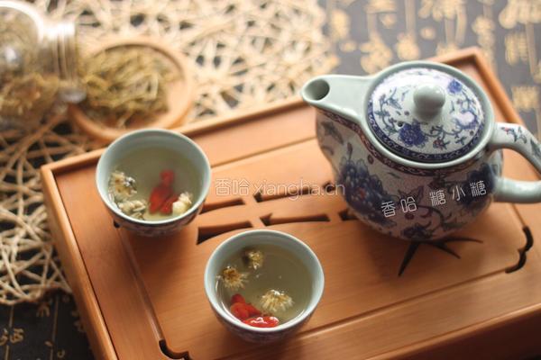 枸杞菊花金银花茶的做法图解5