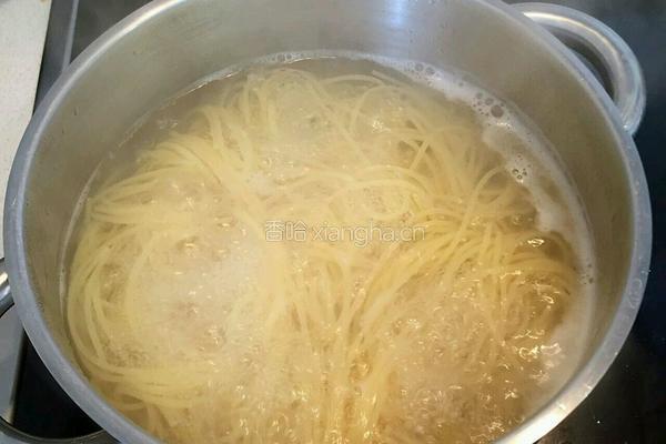 海鲜意面的做法图解6
