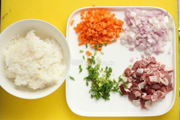 羊肉炒饭的做法图解1