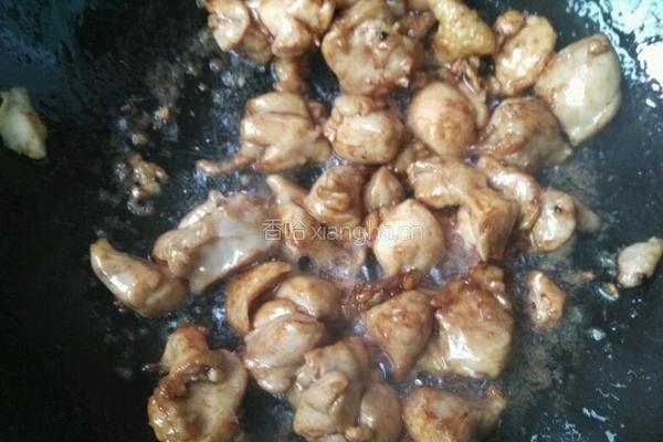 鸡腿肉烧茄子的做法图解8