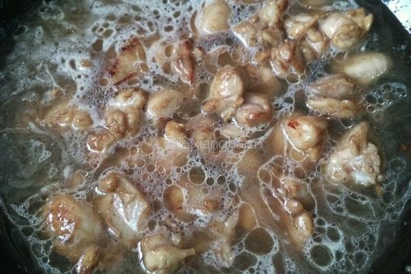 鸡腿肉烧茄子的做法图解9