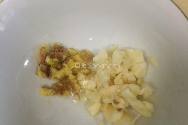 木耳白菜的做法图解4