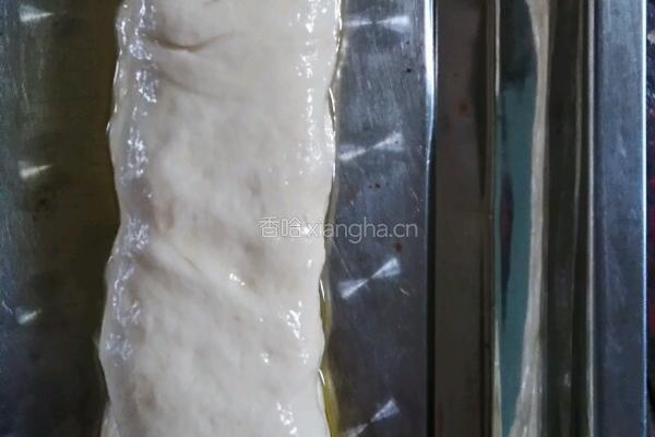 炸油条的做法图解2