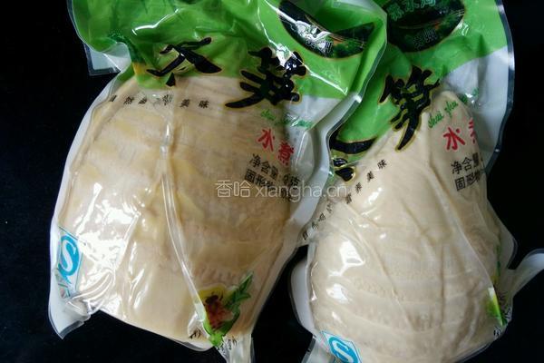 竹笋炖鸡的做法图解1