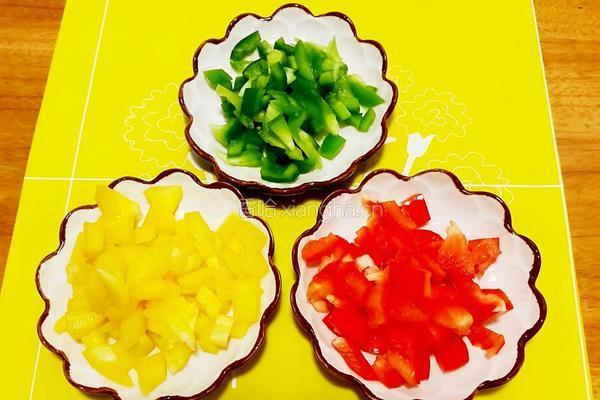 金枪鱼披萨的做法图解7