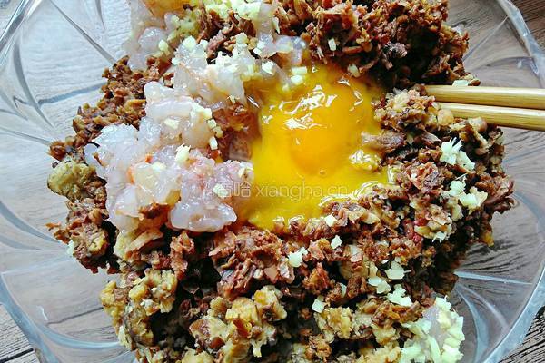 香菇虾仁饺子的做法图解6