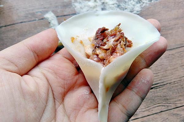 香菇虾仁饺子的做法图解10