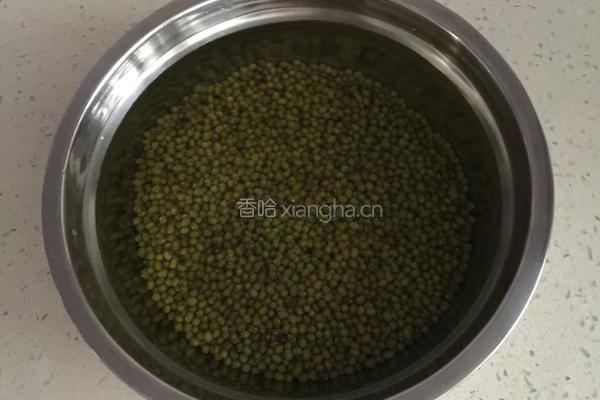 绿豆沙馅的做法图解1