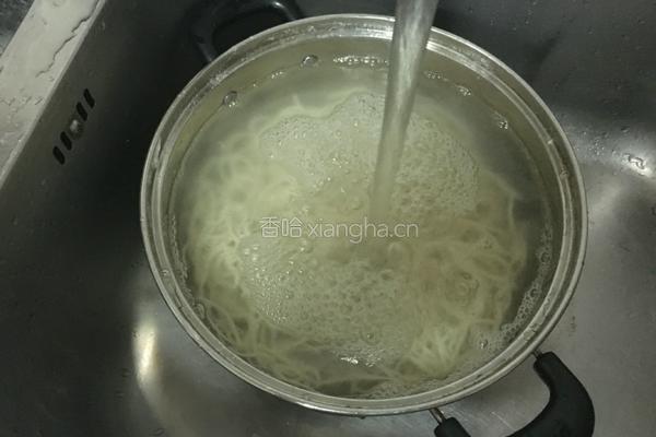 西红柿鸡蛋面的做法图解3