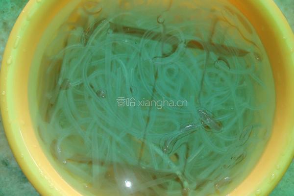 排骨炖粉条的做法图解4