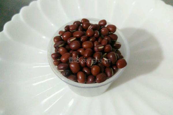 红豆米饭的做法图解1
