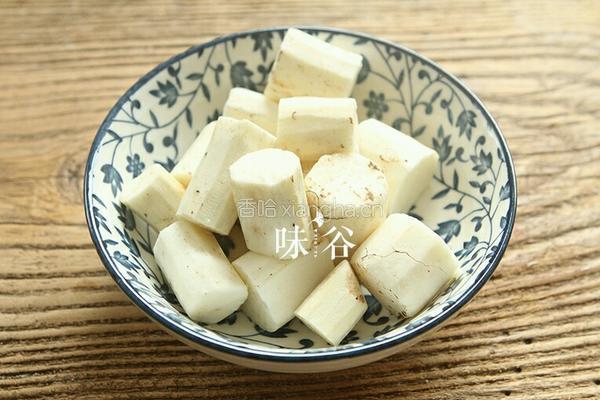 红萝卜排骨汤的做法图解3