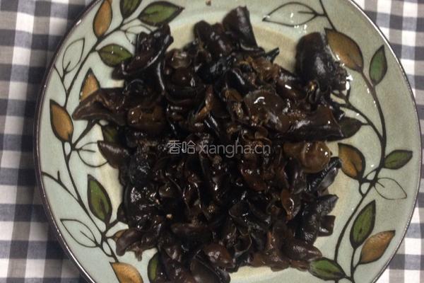 凉拌黑木耳的做法图解3