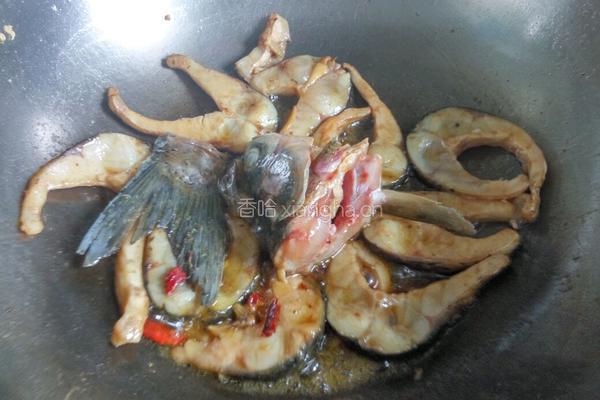 红烧草鱼豆腐的做法图解4