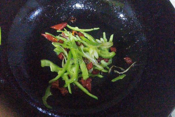 辣炒豆芽的做法图解5