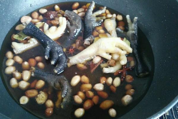 鸡脚煲花生的做法图解9