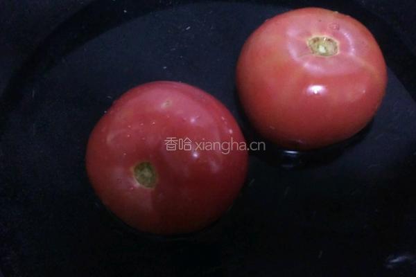 西红柿方便面的做法图解2