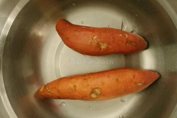 锡纸烤地瓜的做法图解1