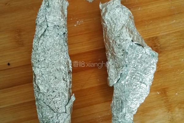 锡纸烤地瓜的做法图解2
