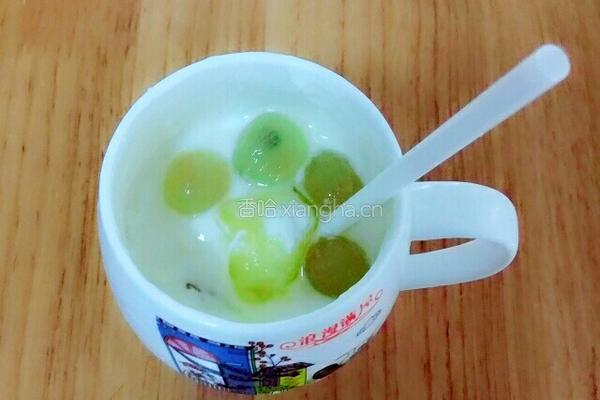 葡萄奶冻慕斯的做法图解9