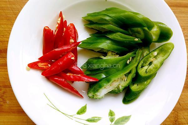 榛蘑肉丝的做法图解4