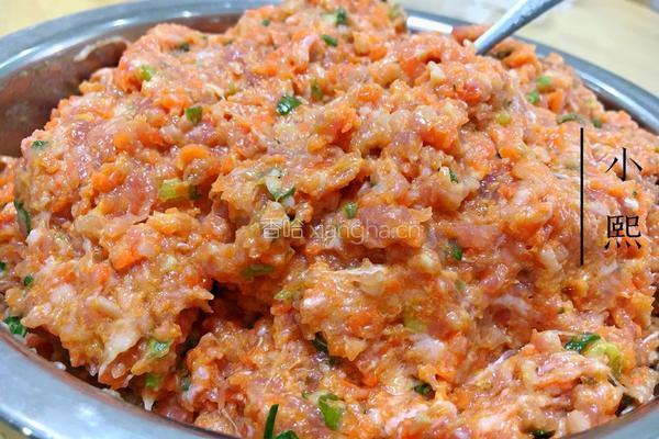 猪肉胡萝卜水饺的做法图解4