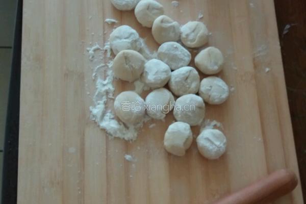 玫瑰花水煎饺的做法图解2
