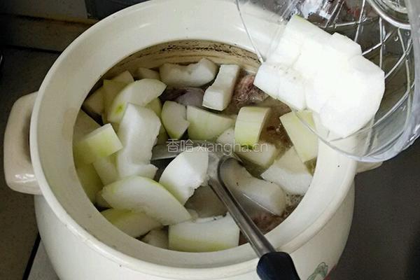 冬瓜烧排骨的做法图解3