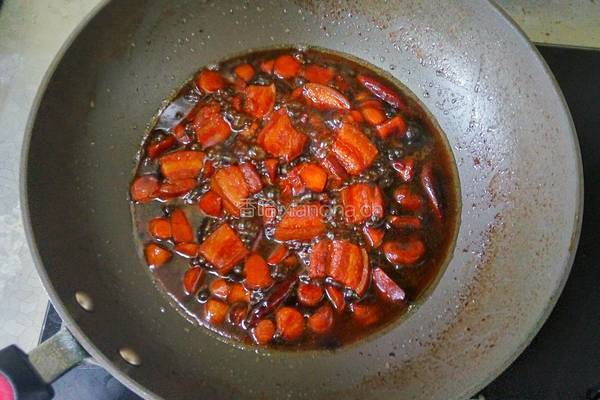 红烧肉炖蘑菇的做法图解12
