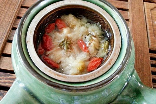 杞菊决明子茶的做法图解3