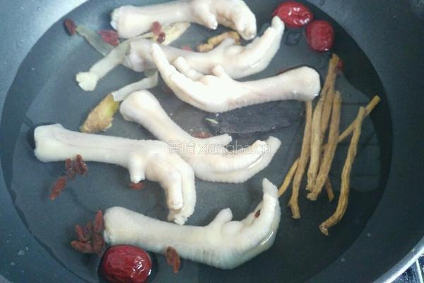 药膳浸鸡脚的做法图解5