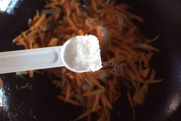 胡萝卜炒洋葱的做法图解5