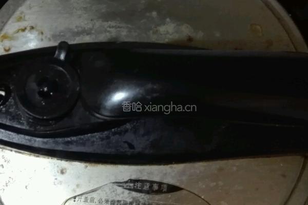 卤猪皮的做法图解4