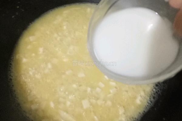 蛋黄豆腐羹的做法图解7