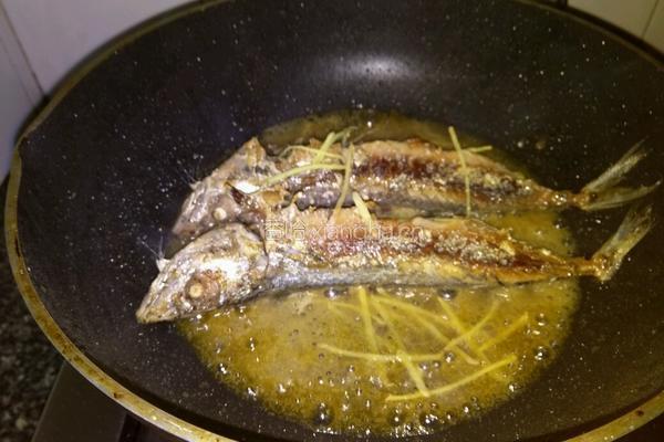 鲅鱼炖土豆的做法图解6
