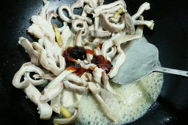 青椒炒肚片的做法图解4