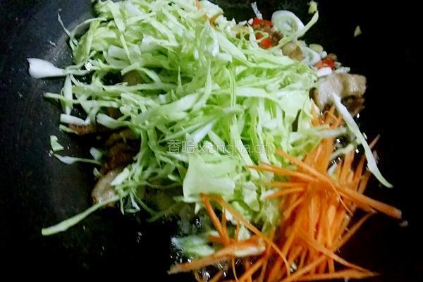 粉丝炒包菜的做法图解6