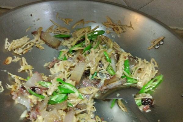 腊肉冬笋的做法图解8
