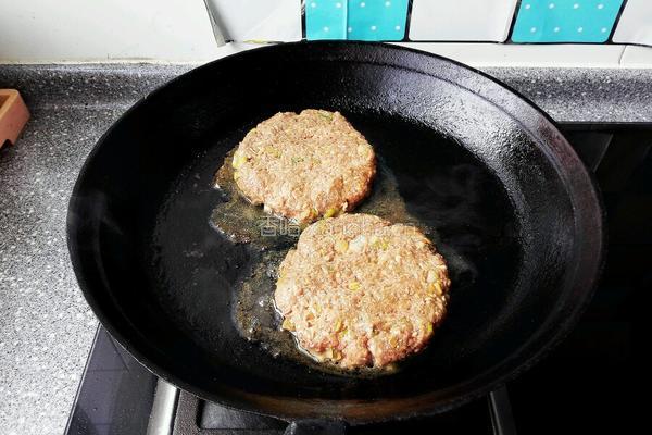 汉堡牛肉饼的做法图解16
