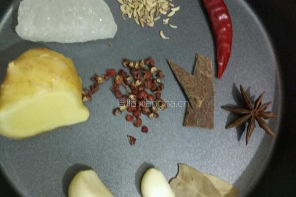清炖白萝卜牛腩汤的做法图解5