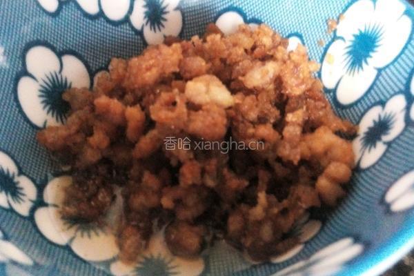 酸菜面条的做法图解2