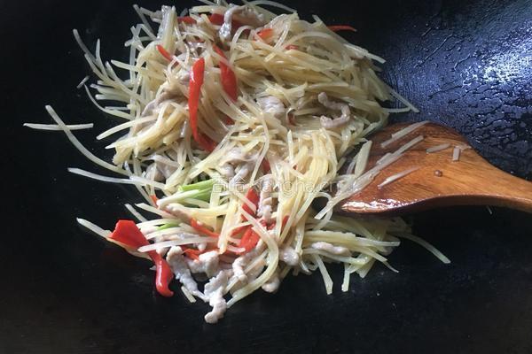 马铃薯炒肉的做法图解11