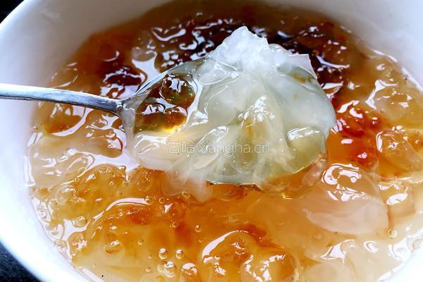 桃胶皂角米炖银耳的做法图解7