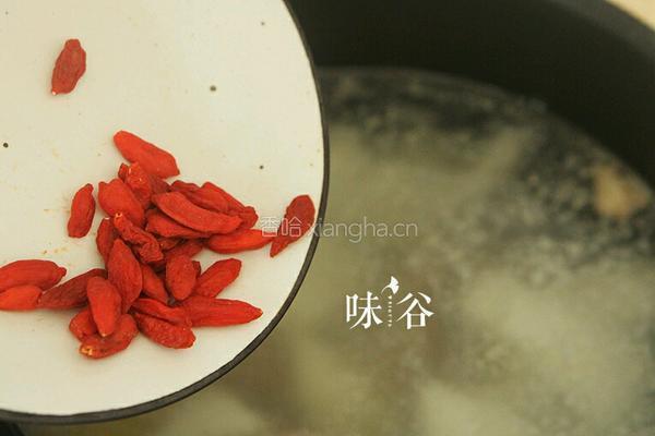 竹荪炖鸡汤的做法图解7