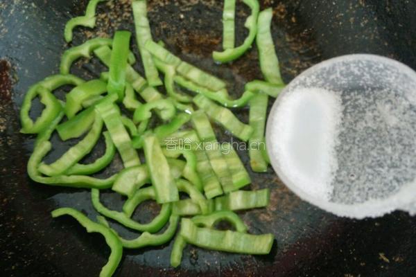 辣子炒鸡蛋的做法图解7